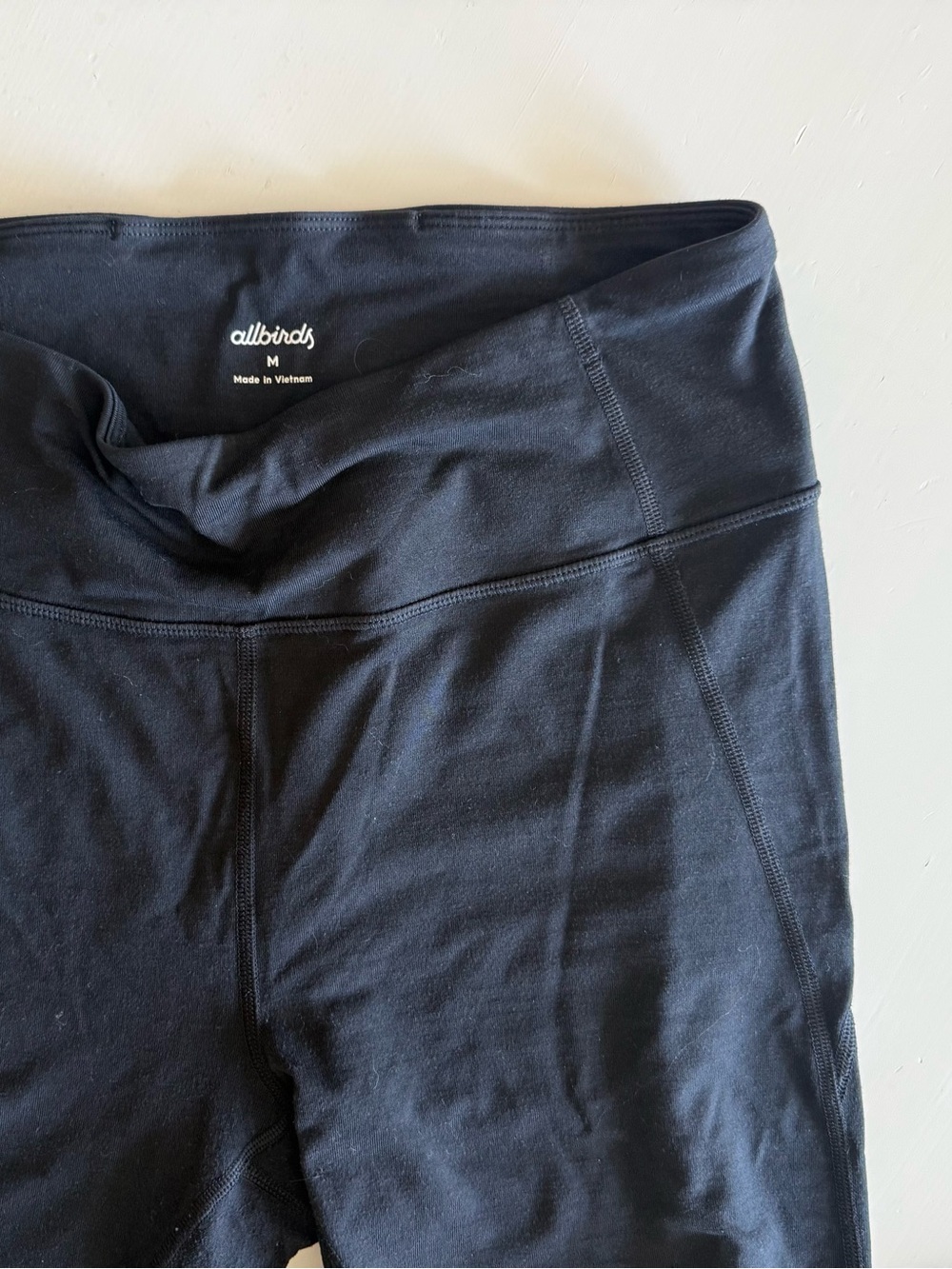 Allbirds Women's High Rise Active black Leggings Medium - Picture 2 of 5